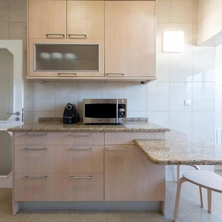 Lovelystay - Downtown Modern 2Br Flat With Free Parking Porto Exterior foto